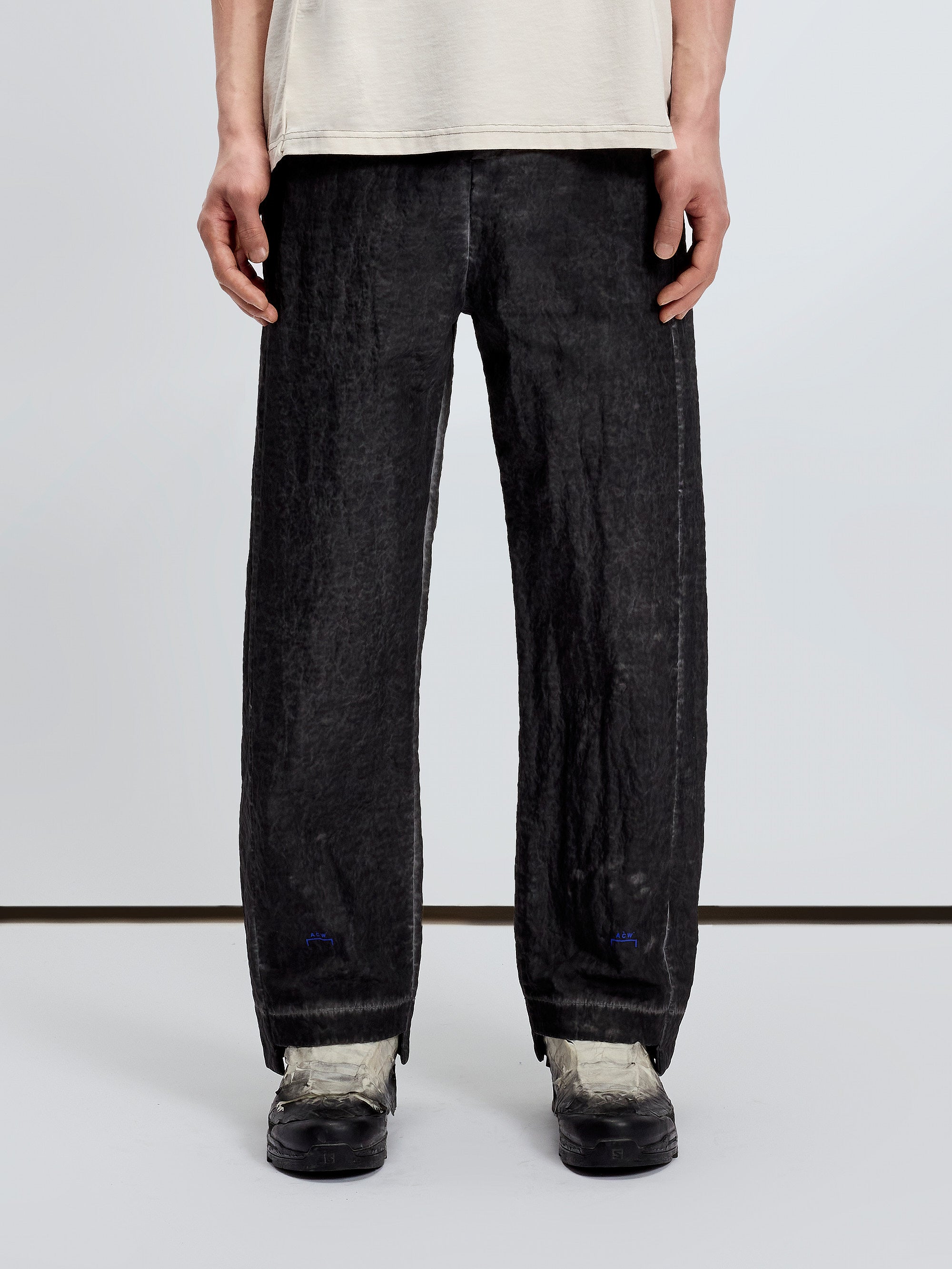 A-COLD-WALL* ネットポケット付きフィッシングパンツ A-COLD-WALL* Welded Tech Pant Black | END. (AR)