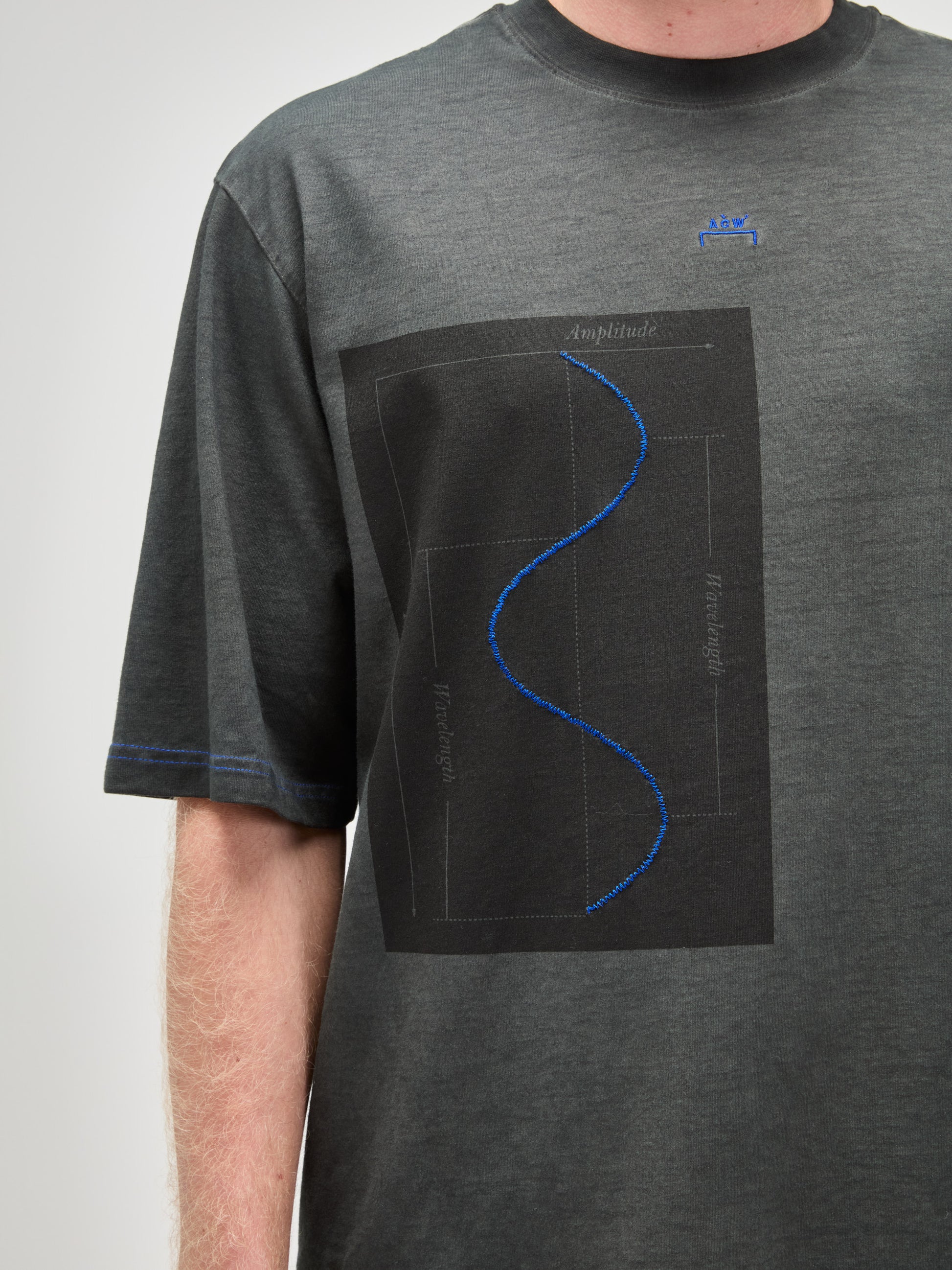 Waveform T-Shirt Onyx